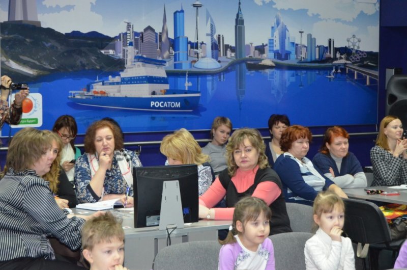 Фото к В Информационном центре по атомной энергии города Мурманска прошло подведение итогов конкурса на лучший конспект практического занятия «ФИКСИруй опыт».